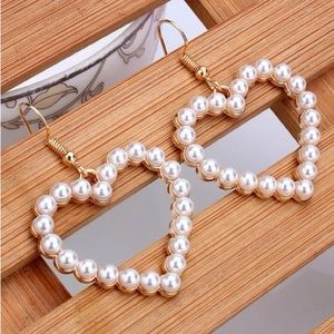 Flux pearl heart drop earrings